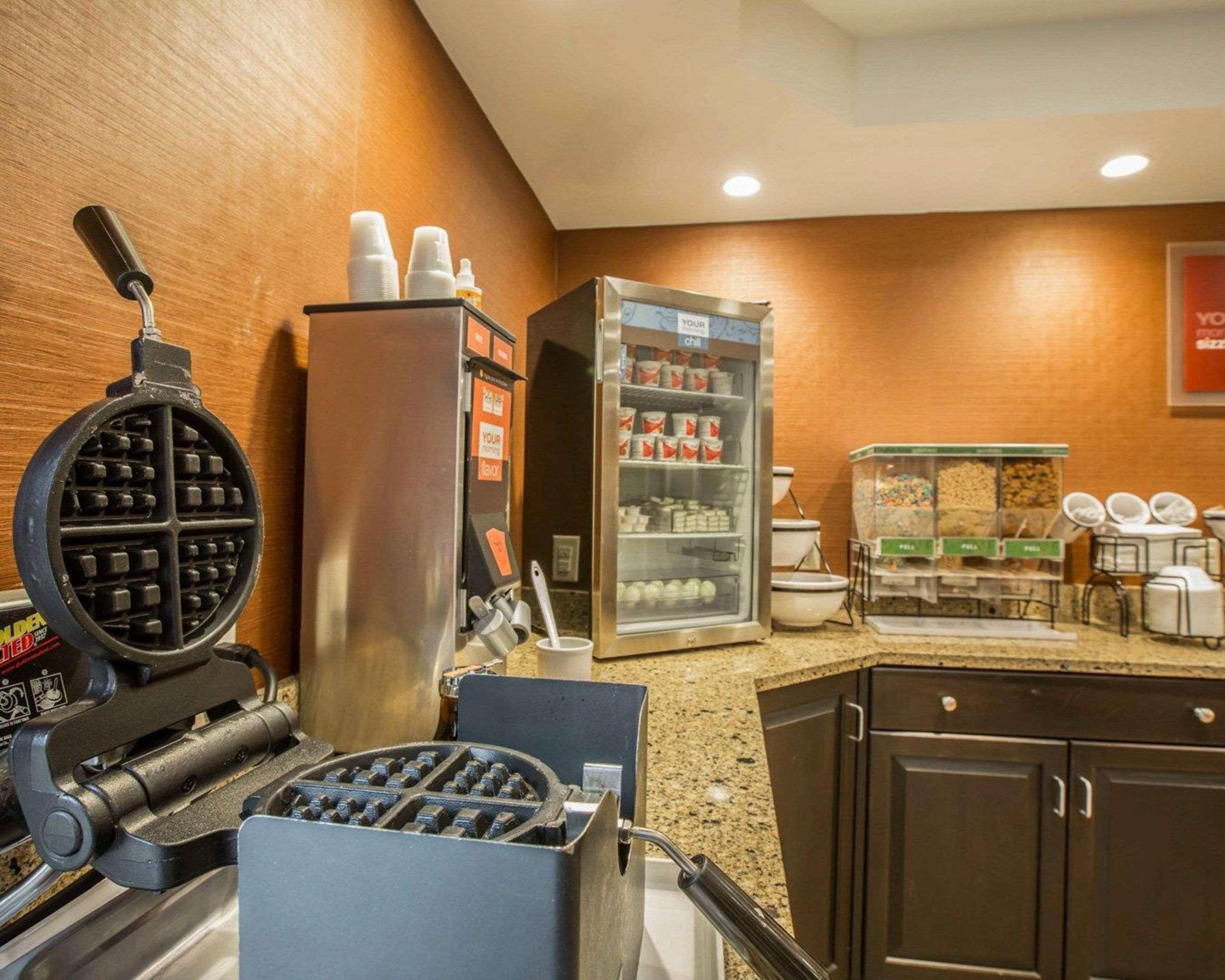 Comfort Inn Biltmore West Эшвилл Экстерьер фото